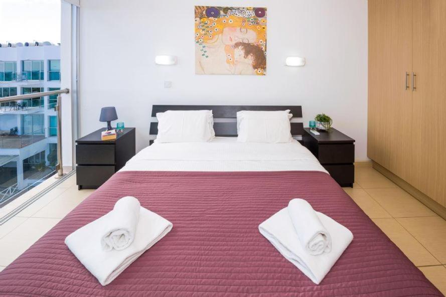 פרוטאראס Laila - Coralli Beachfront Apartment מראה חיצוני תמונה