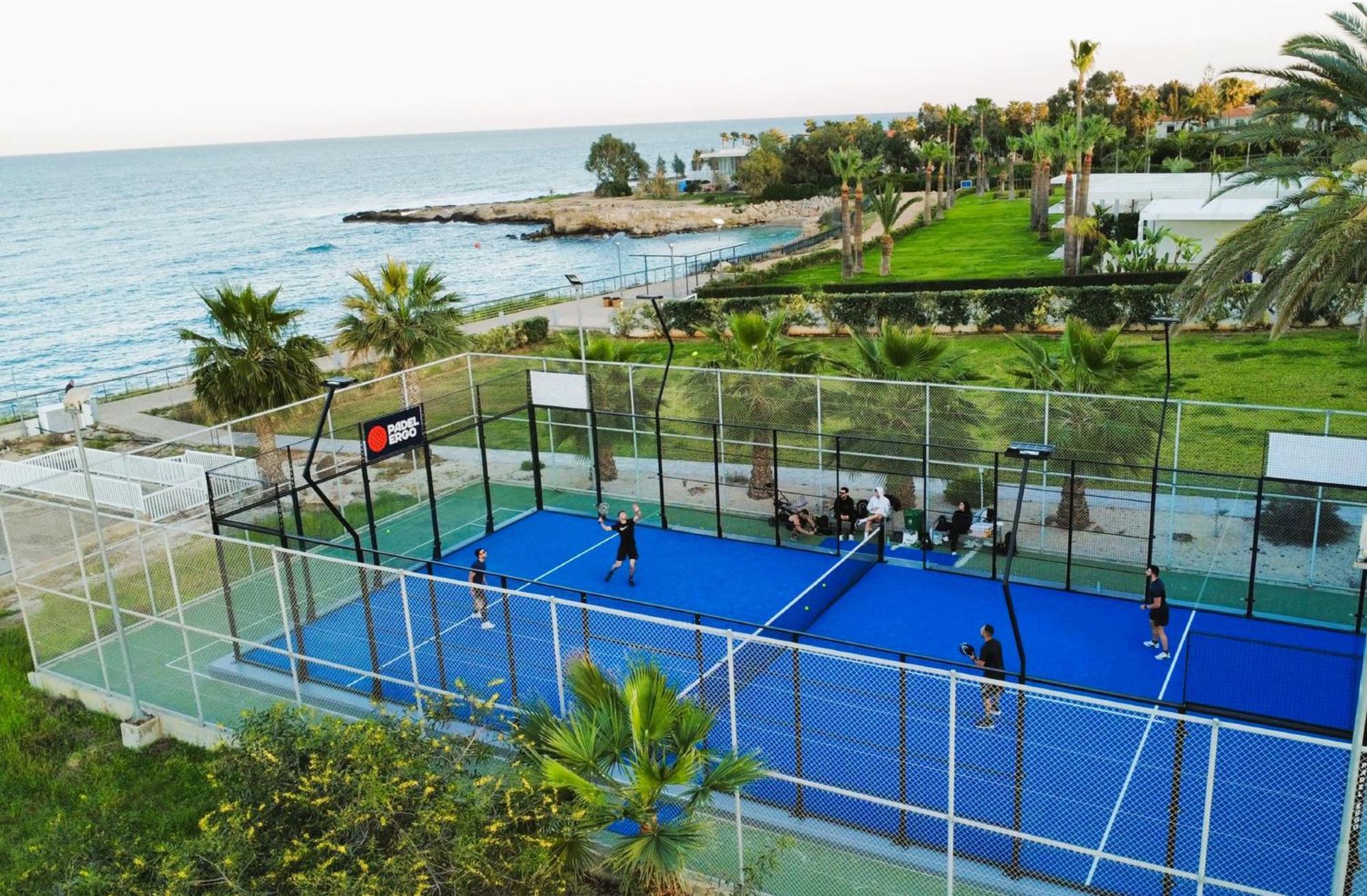 פרוטאראס Laila - Coralli Beachfront Apartment מראה חיצוני תמונה